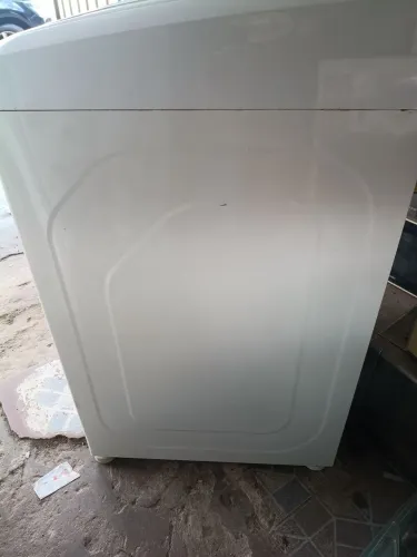 Vendo uma máquina de lavar roupa Eletrolux 10,5kg
