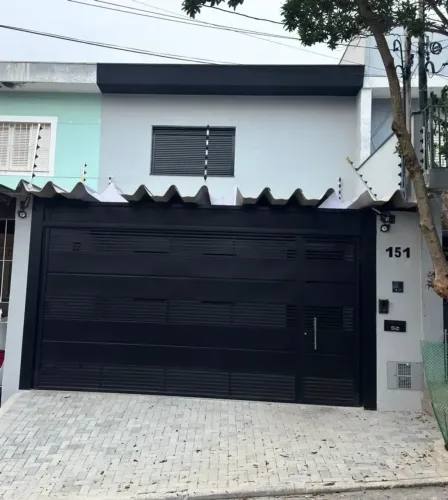 Casa para venda possui 180 metros quadrados com 3 quartos em Vila Paulista - São Paulo - S