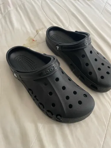 Sandália Crocs chinelo NOVO 43
