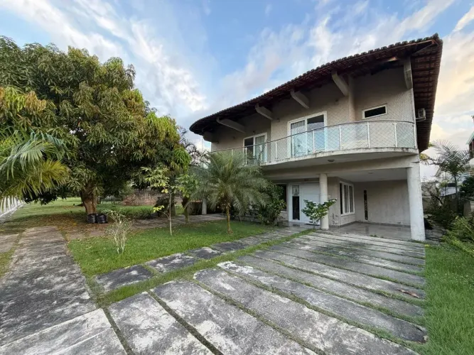 Casa Cond. Montenegro Boulevard - 533 m² com 5 suítes e 2 vgs em Parque Verde - Belém - PA