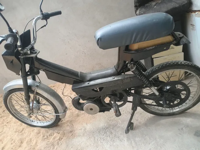 Vendo mobilete * a gasolina