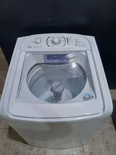 Lavadora Eletrolux 13kg Essential care