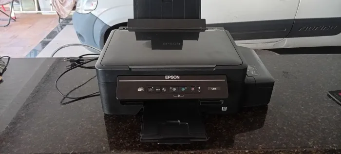 Impressora, copiadora e scanner Epson L375 semi nova