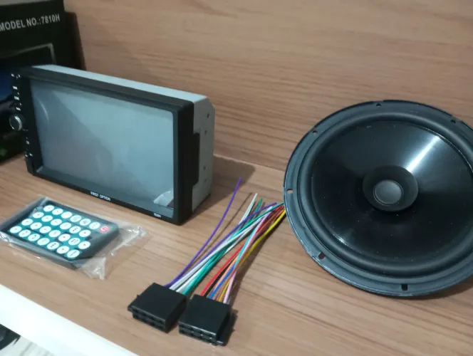 Central multimídia bluetooth + 2 alto-falantes de 6 - Som automotivo (Som rádio carro)