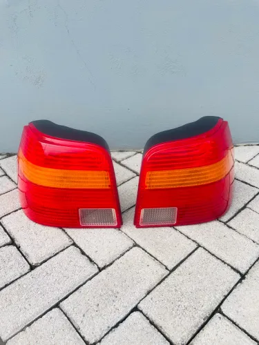 Par Lanternas Traseiras VW Golf 2003 original