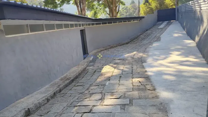 Galpão para Locação em Corrêas, Petrópolis, RJ - com 150m² R$ 5.500,00 + Taxas