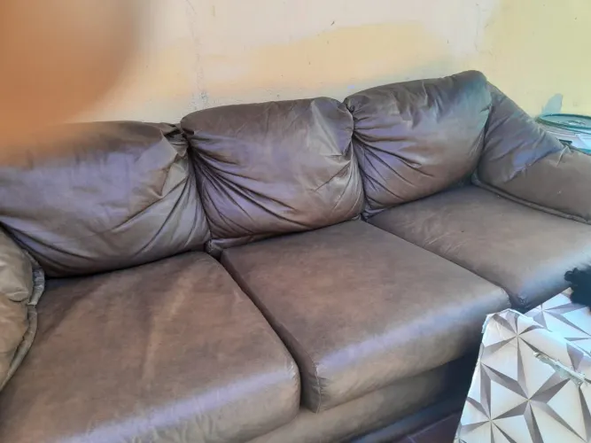 Sofá 3 lugares confortável