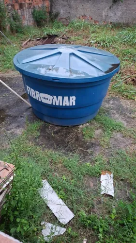 Vendo caixa D. Água 1000 litros 