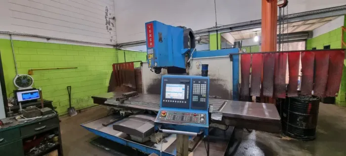 Fresadora CNC VEKER MVK-2500