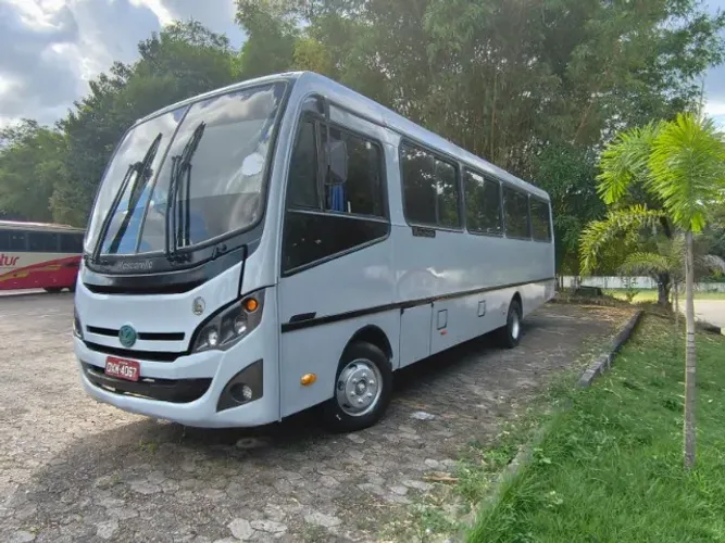 Micro-Ônibus VW Granmini 32 Lugares 2014 - Conservado - R$ 175 Mil