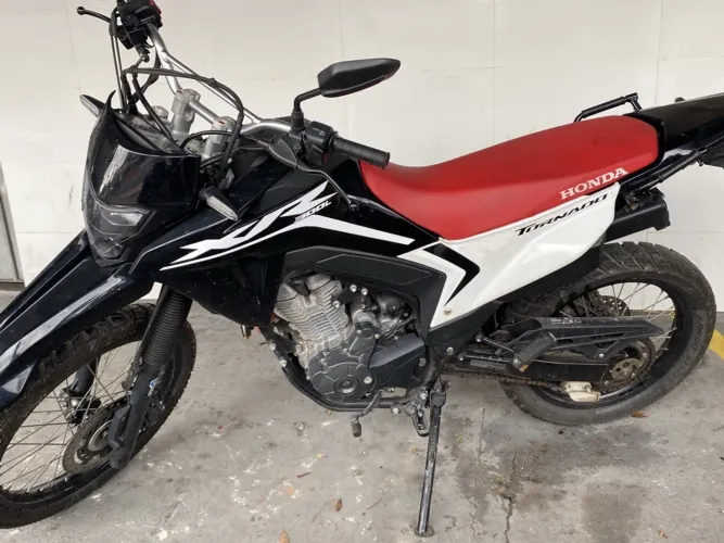 HONDA XR 300L TORNADO