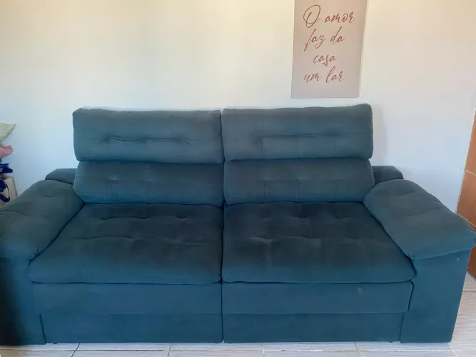 Sofá retrátil e reclinável