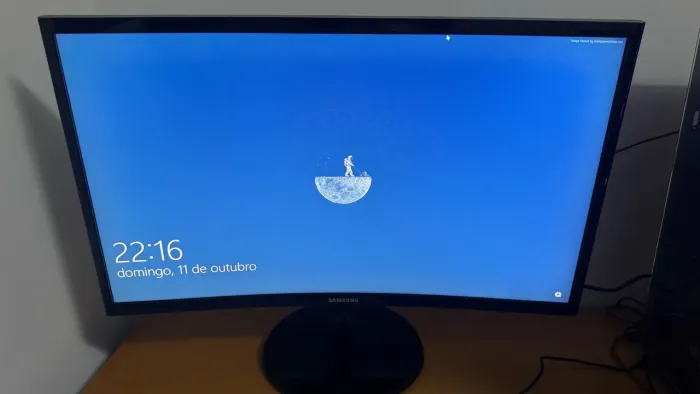 Monitor Gamer Samsung 24? Curvo Full HD
