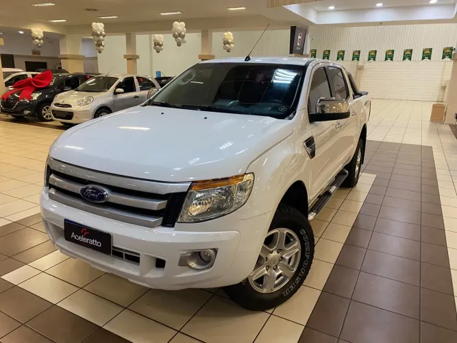Ford Ranger XLT 2.5 16V 4X2 CD Flex 2014