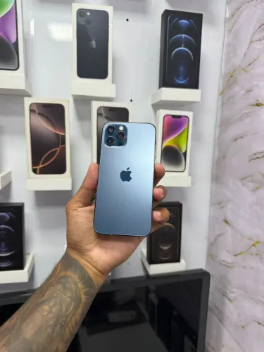 IPHONE 12 PRO 128GB<br>R$ 1.799,00<br>TELA E BATERIA NOVA