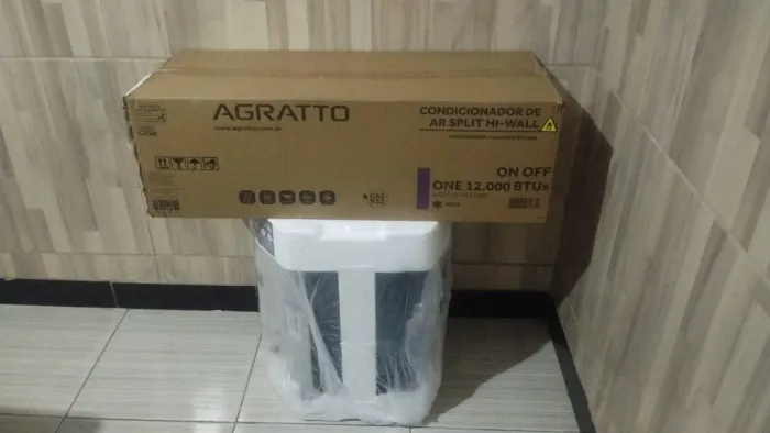 Ar condicionado Agratto - 12.000 BTUs 220V monofásico