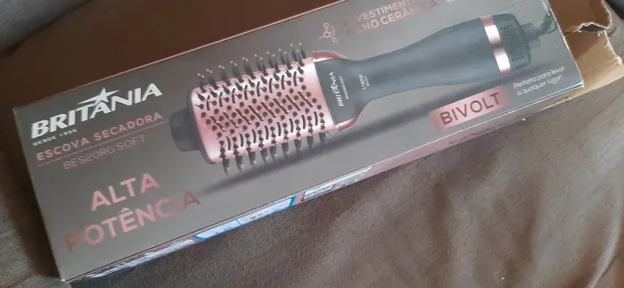 Escova secadora de cabelo,pouco usada em ótimo estado