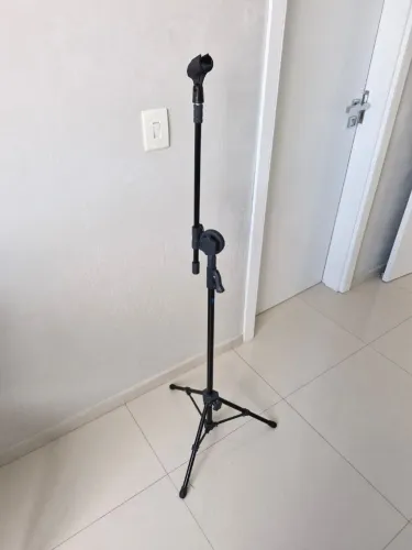 Pedestal para microfone