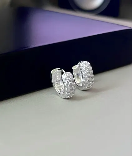 Argola cravejada de Prata italiana 925
