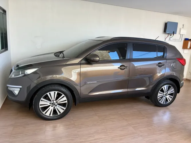 Kia Motors Sportage LX 2.0 16v/ 2.0 16V Flex Aut. 2014
