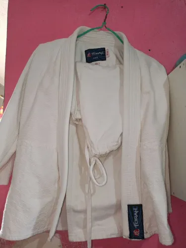 Kimono infantil