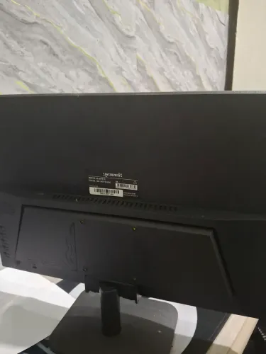 Monitor 75hz em bom estado 