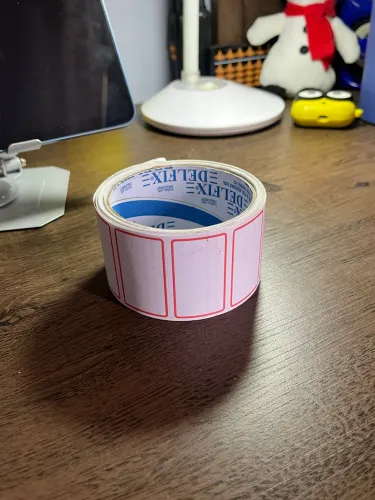 Rolo de adesivos post-it para preço ou nomes