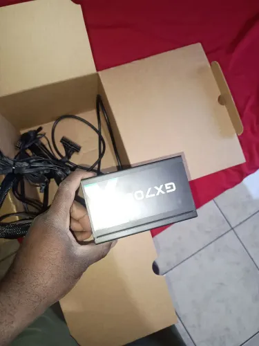 Fonte Gamemax Gx700,700w,80 Plus Gold,PFC Ativo com cabo