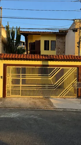 Sobrado para aluguel tem 170 metros quadrados com 3 quartos em Vila Maracanã - São Paulo -
