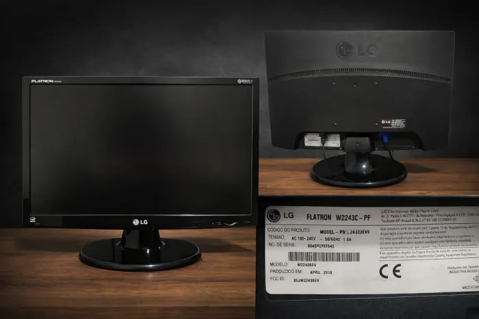 Monitor LG 21,5? Full HD 60Hz - Funcionando Perfeito