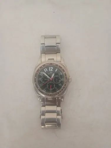 Relógio séculos original pela metade do preço