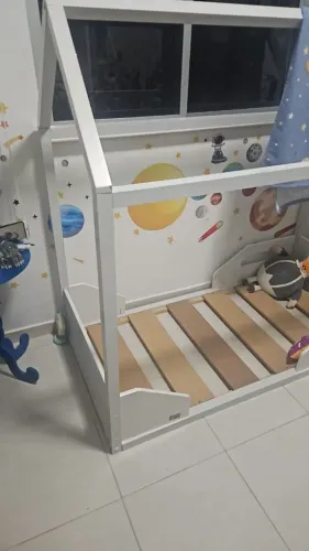Cama montessoriana vendo 200reais