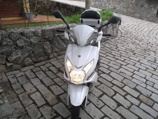 Moto Jtz Vr 150 Cc Ano 2022 Pneus Novos Licenciada 26 em Meu Nome