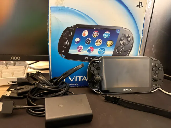 PS VITA - Fat - OLED - Desbloqueado