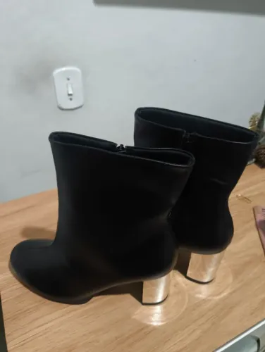 Bota preta nova! Nunca usada