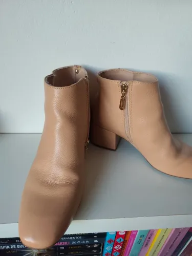 Bota de couro Jorge Bischoff 35