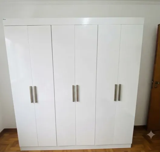 Guarda-Roupa Casal 6 Portas