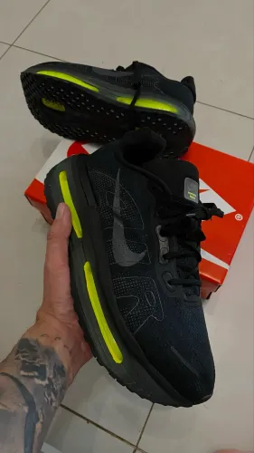 NIKE VOMERO PREMIUM 