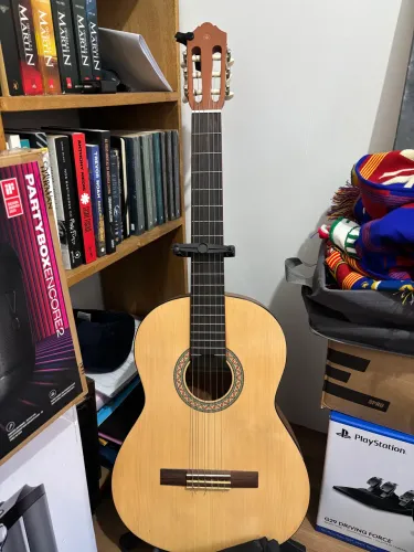 Violão Yamaha C40M - Acabamento Matte (Fosco) - Kit Completo