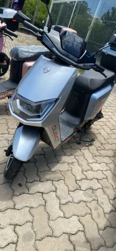 Scooter moto elétrica DUACT 