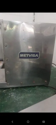 Vendo máquina de triturar queijo