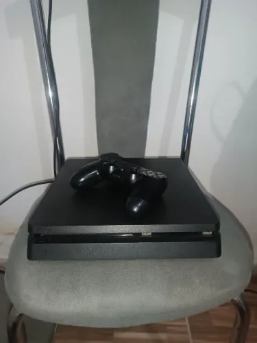 Ps4 slim 1tb