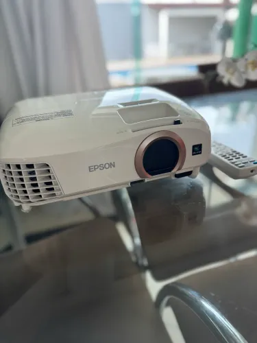 Projetor EPSON home cinema 2045