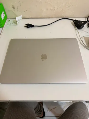 MacBook Pro 512GB