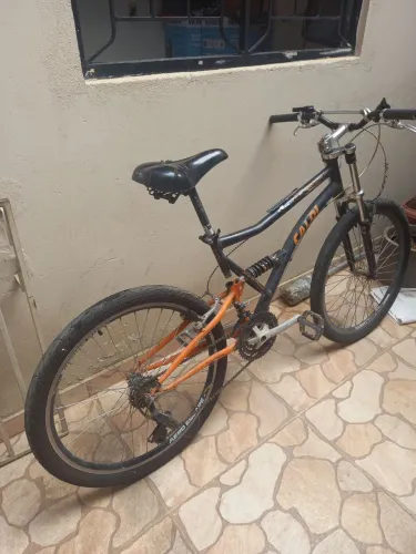 Bicicleta aro 26 suspensão dupla MTB