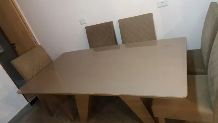 Mesa retangular com 6 cadeiras