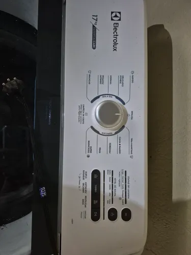 Maquina de lavar para tirar peça