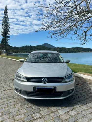 Volkswagen Jetta Comfortline 2.0 T.flex 8V 4P Tipt. 2013