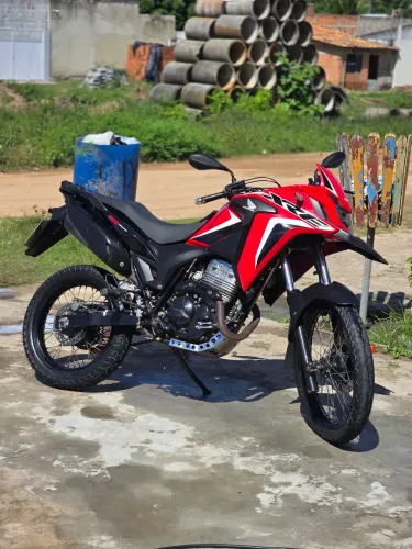 XRE 300 ANO 2023
