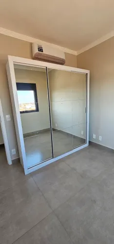 Guarda-Roupa Casal Rufato Veneza 100% MDF - 3 Portas de Espelho (1 Ano de Uso)